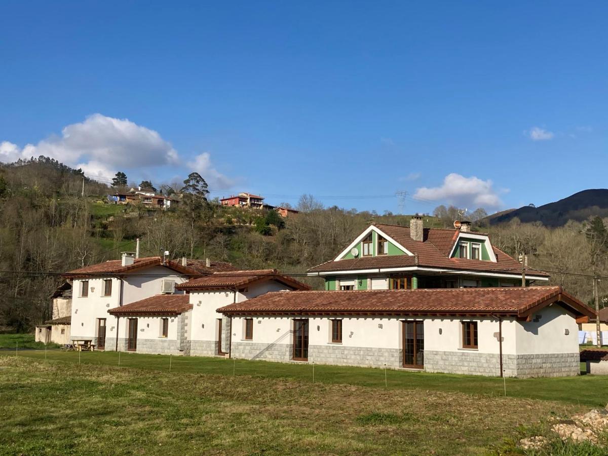 Apartamentos La Presa El Molin Onís Eksteriør bilde